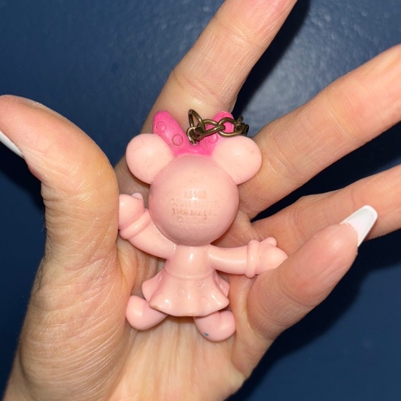 Pink Minnie Mouse plush Keychain - Picture 6 of 7